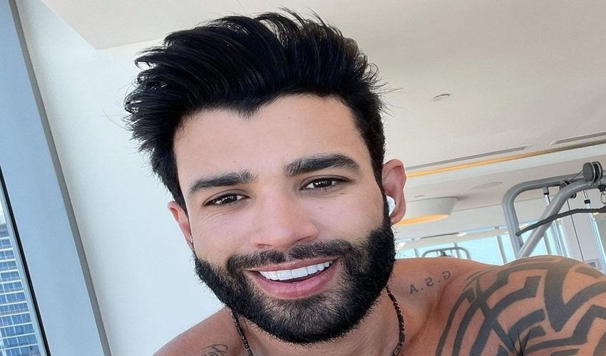 gusttavo-lima-e-um-dos-famosos-que-investiu-em-mudancas-no-sorriso-1652238378364_v2_4x3